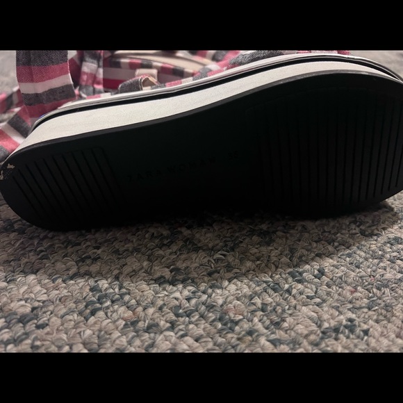 New shoes - Picture 2 of 5